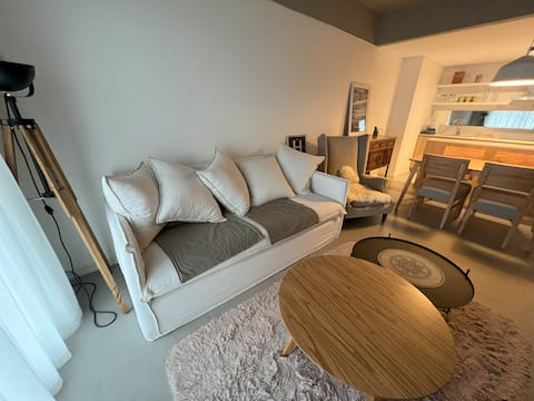 Top performing Airbnb: Two-room apartment Domus al Río with "AAA" garage in Partido De Vicente López