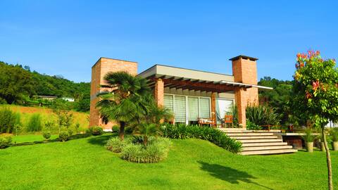 Charming House in the Valley of the Vineyards!