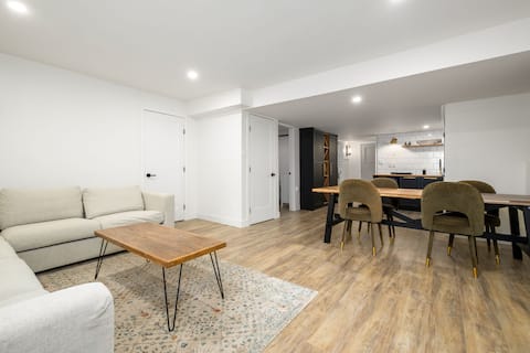Top performing Airbnb: Guest Suite on the North Shore in North Vancouver District