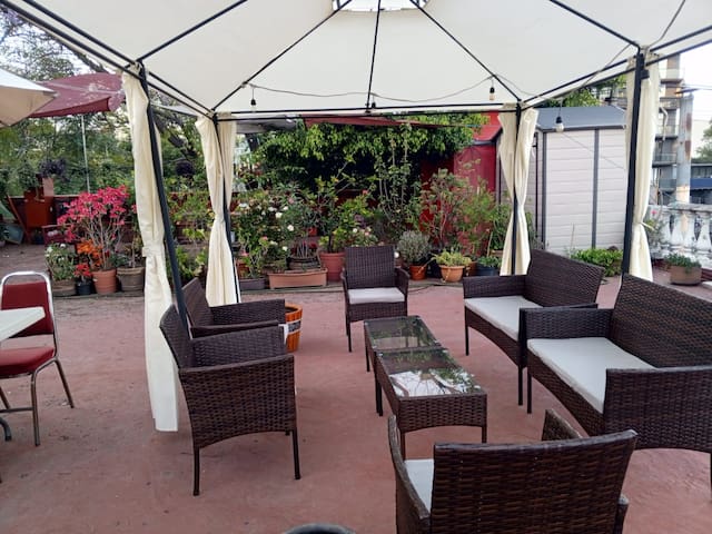 Spacious 5BR Home Metro Steps to Cafes | Pet OK!