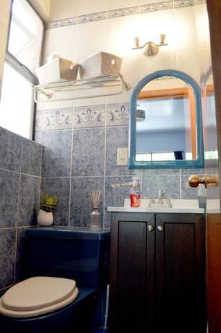 Spacious 5BR Home Metro Steps to Cafes | Pet OK! gallery image 4