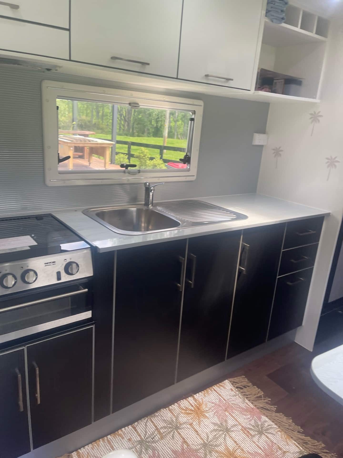 Farm Stay Caravan Close To Hot Pools 3
