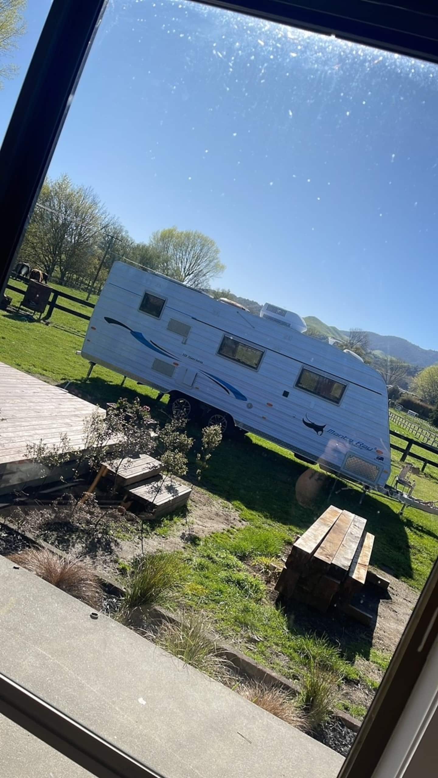 Farm Stay Caravan Close To Hot Pools 1