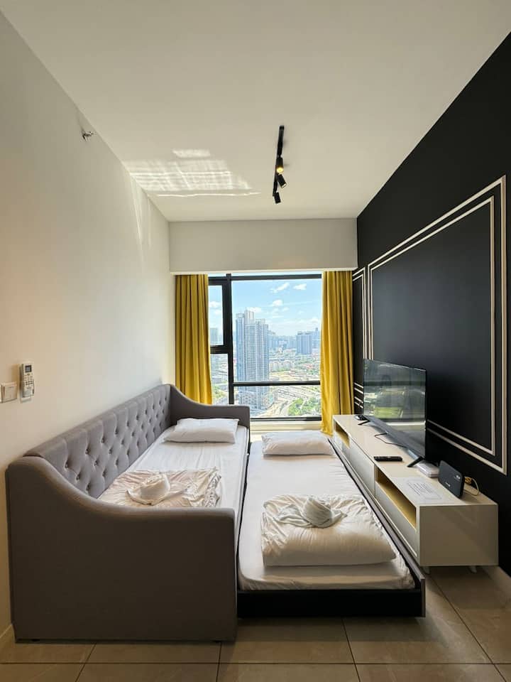 Happy Axon Bukit Bintang 1 To 4 Pax - Klcc Trx - Kuala Lumpur
