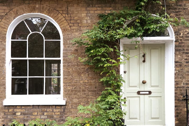 Beautiful Georgian home 6 guests