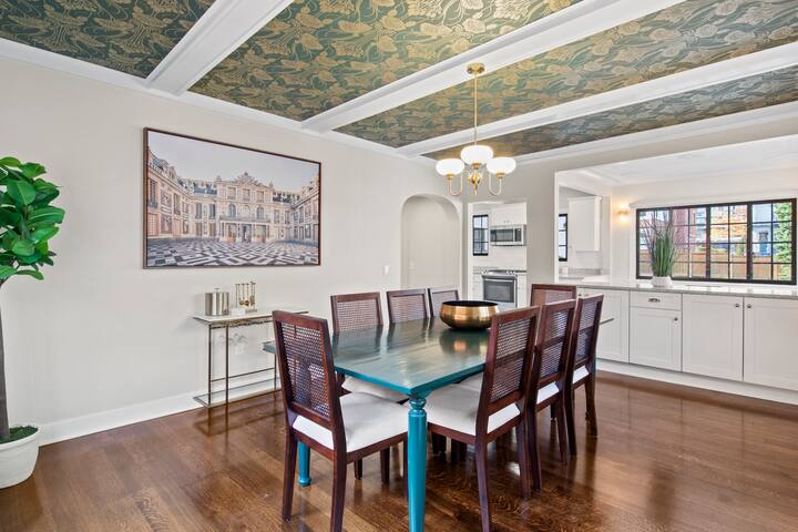 The Suites at 3NG – Gentlemen’s Quarters gallery image 4