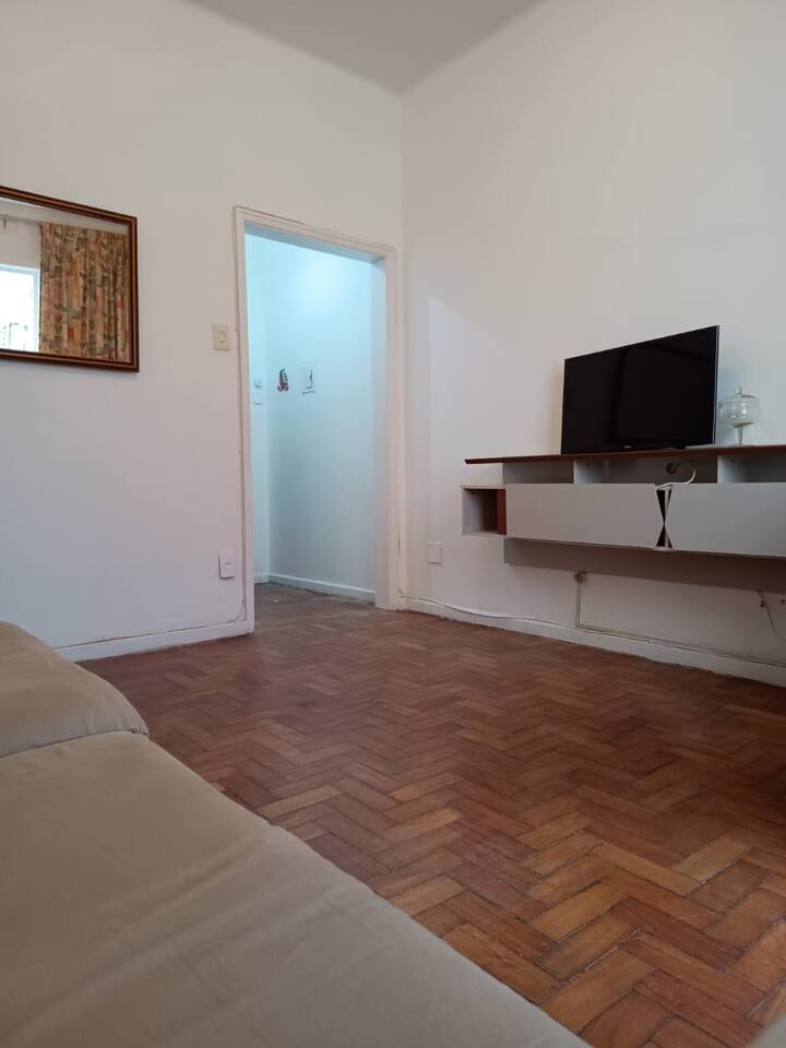 Praia Leblon / Gral. San Martin Apartments for Rent in Rio de Janeiro