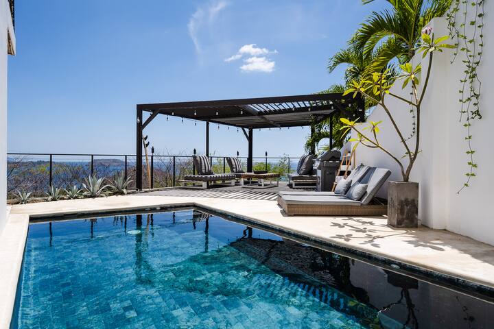 Coastal Oceanview 4BR Modern Villa w/ Private Pool