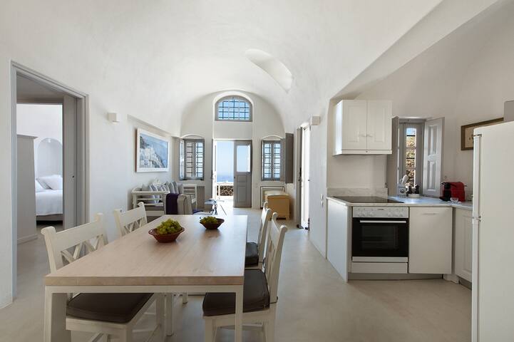 ikia kriton-traditional house on the caldera gallery image 4