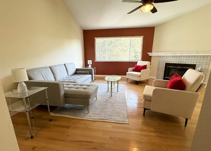 Fully Furnished Townhouse - Pleasant Hill, CA