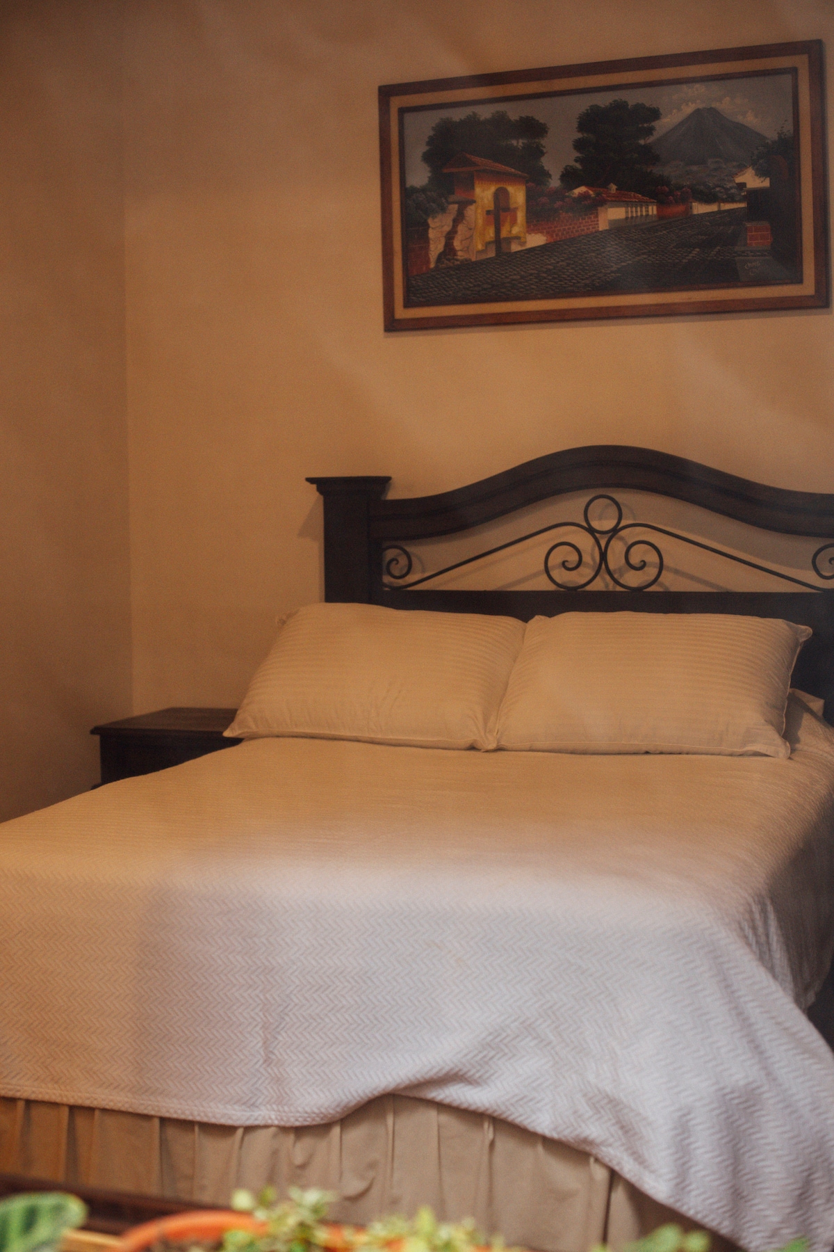 غرفة جميلة، مع كل ما تحتاجه للراحة. 