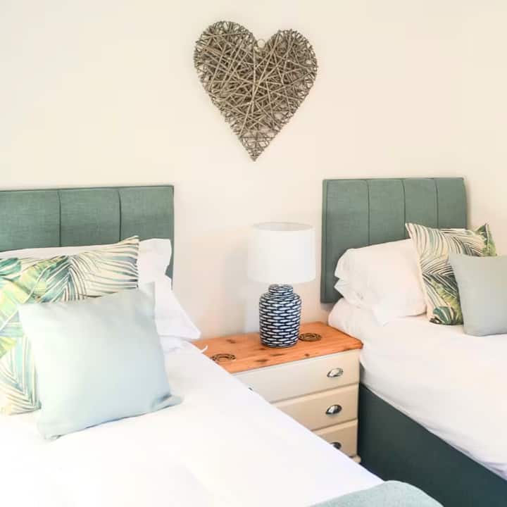 غرفة النوم 2