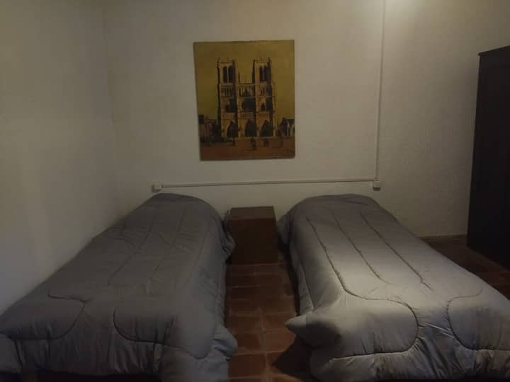 Room in Barrio Sur Houses for Rent in Montevideo, Departamento de