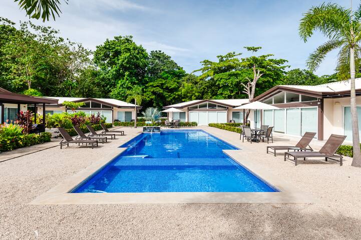 Wave Vacation Rentals managed Airbnb listing 3