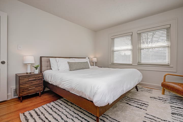 საძინებელი 1