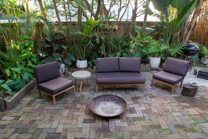 Queensy Corner gallery image 4