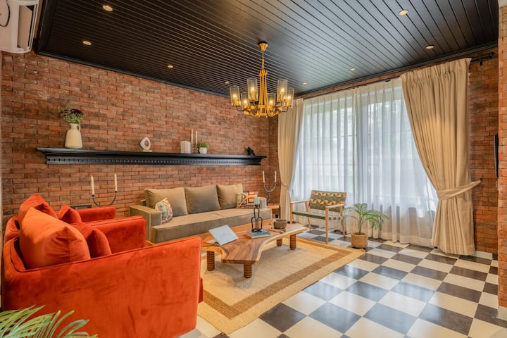Living room image 1