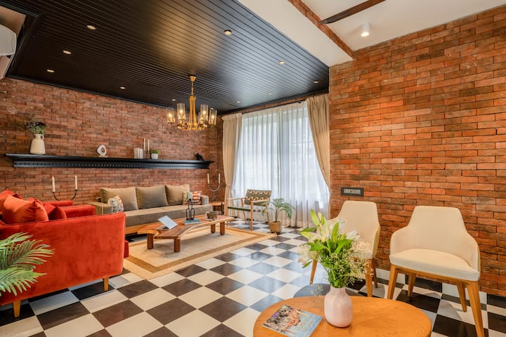 Living room image 6