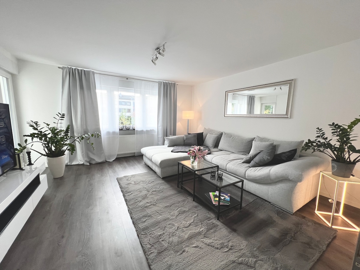 Popular Airbnb listing: Lovingly furnished apartment in Kaiserslautern