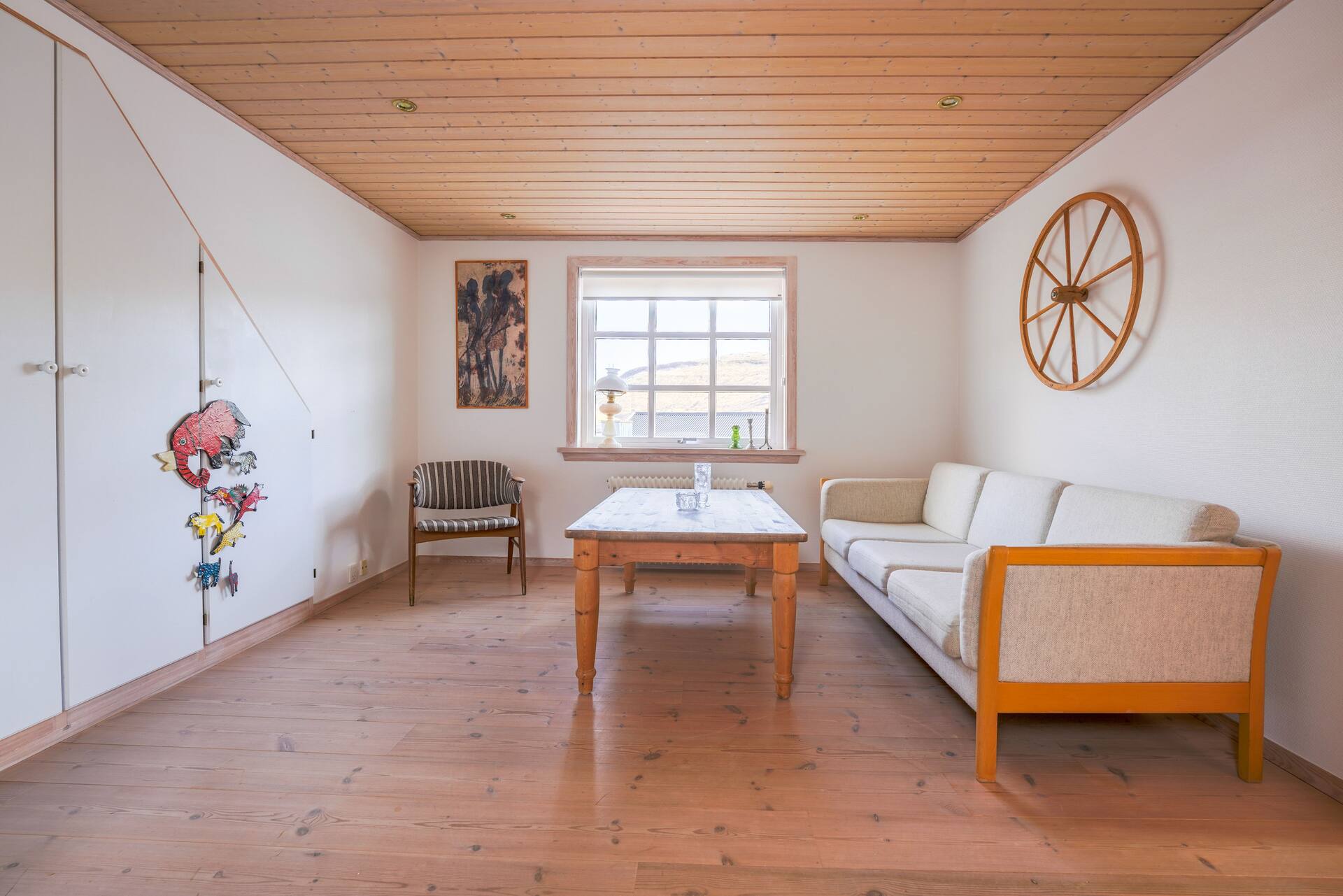 Lovely 4 Bedroom House in Vestmanna — photo 3