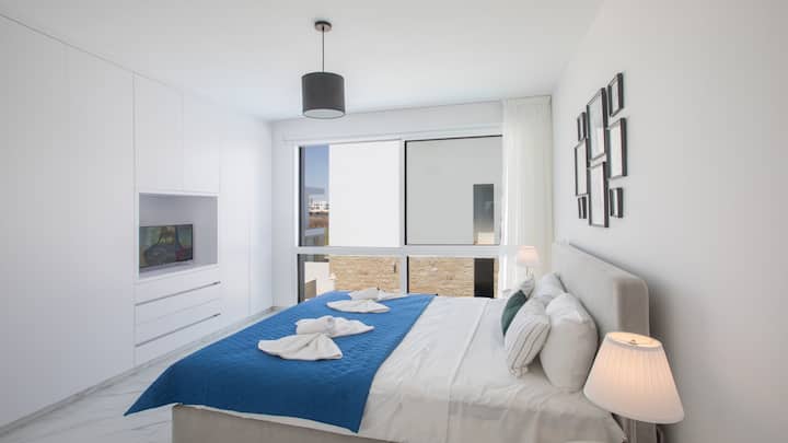 5 BV Villas Cyprus In The Sun