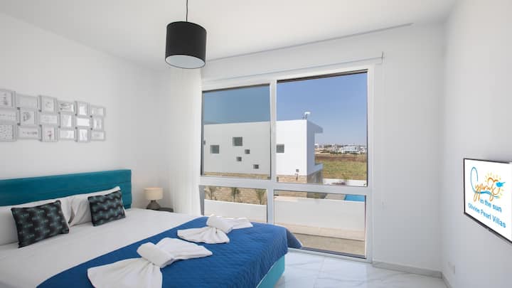 5 BV Villas Cyprus In The Sun