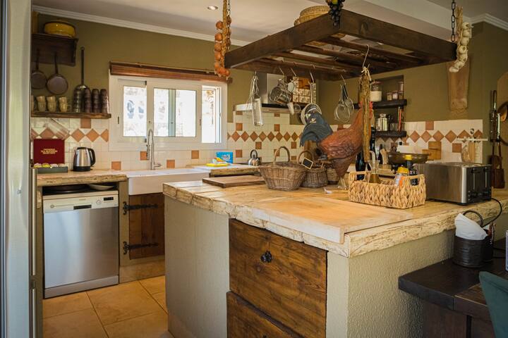 Villa Gavarres – Costa Brava gallery image 4