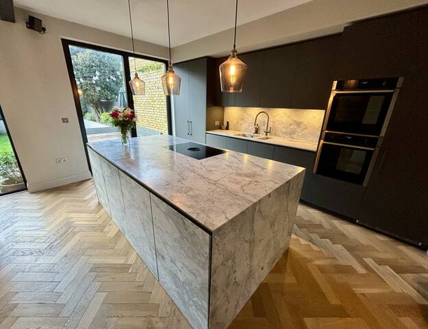 Stylish Edwardian house between the Commons gallery image 4