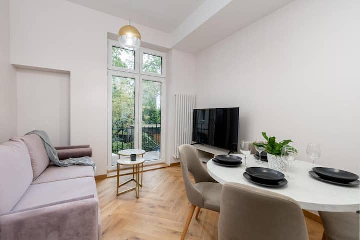Spa Bedrooms With Sauna&bath And Free Parking - Cracovie