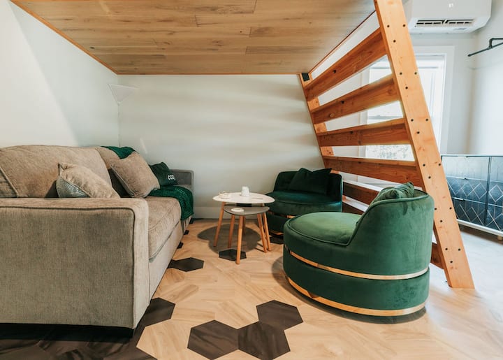 Beyond The Veil Suite 1 - Ocoee, TN