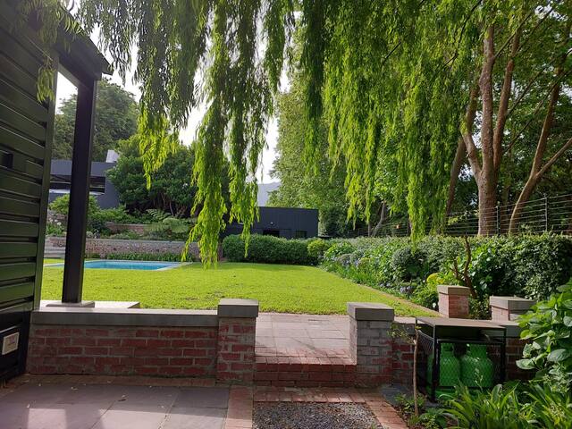 Contemporary Upper Constantia Villa with Solar gallery image 2