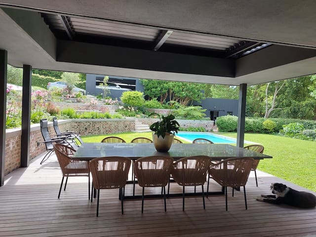 Contemporary Upper Constantia Villa with Solar gallery image 4