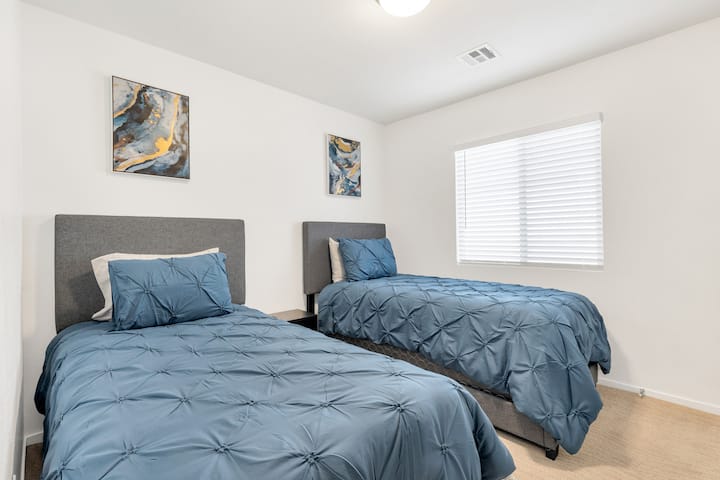 غرفة النوم 2