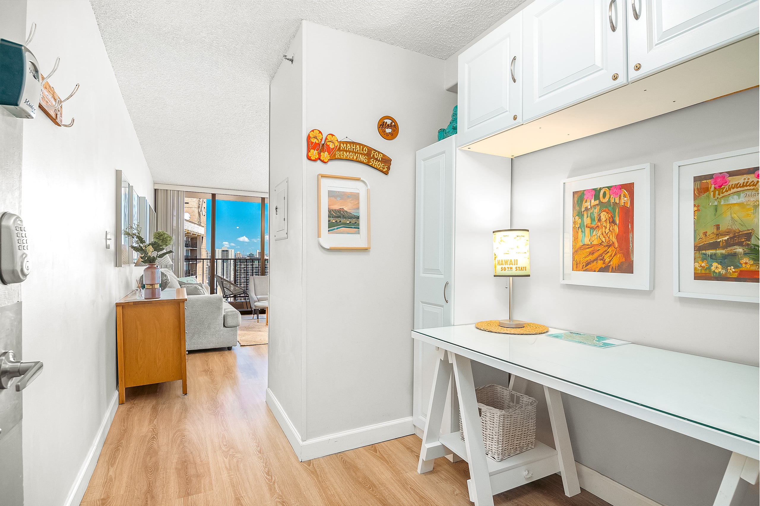 Condo in Honolulu · ★4.97 · 1 bedroom · 2 beds · 1 private bath - Image 10