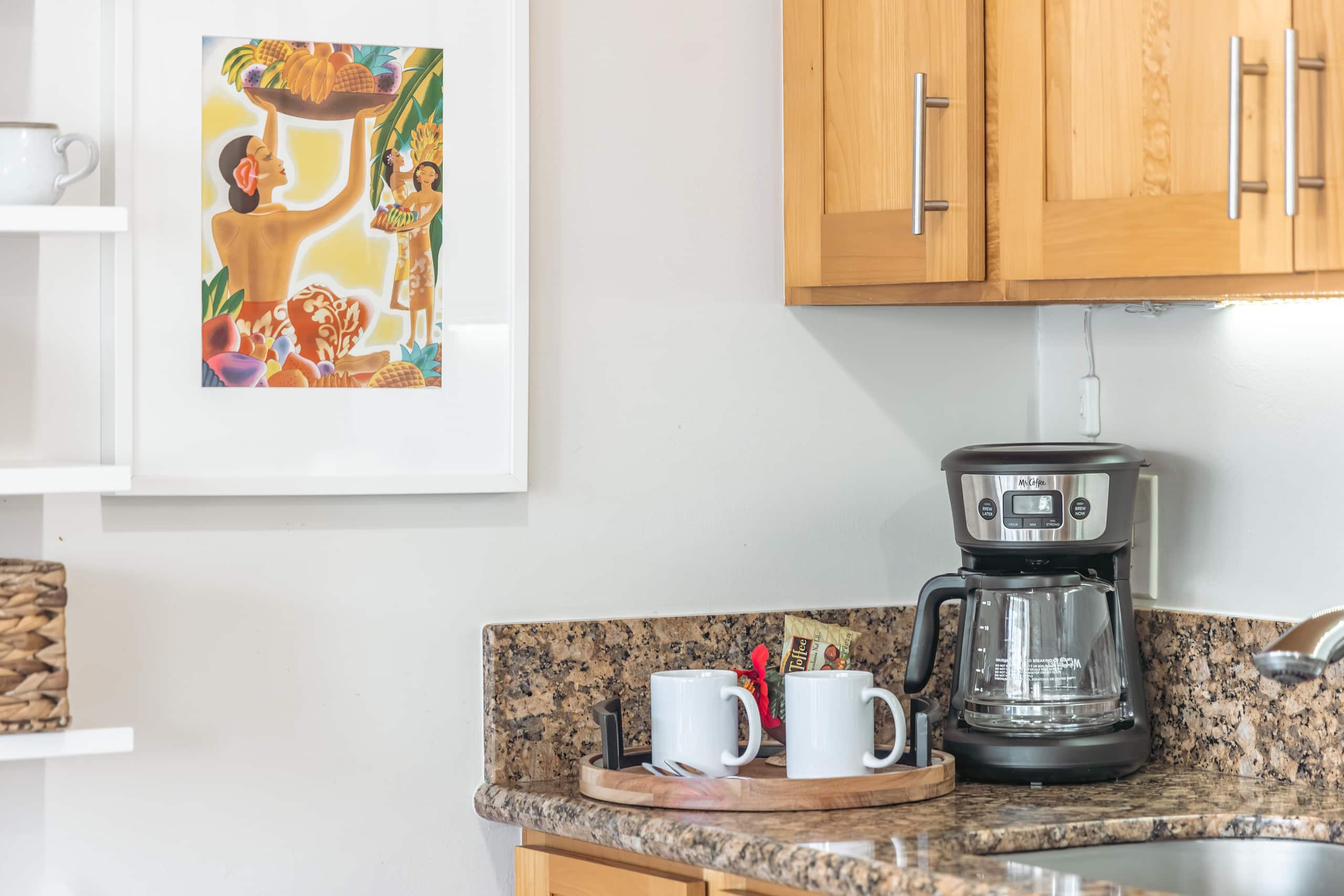 Condo in Honolulu · ★4.97 · 1 bedroom · 2 beds · 1 private bath - Image 20