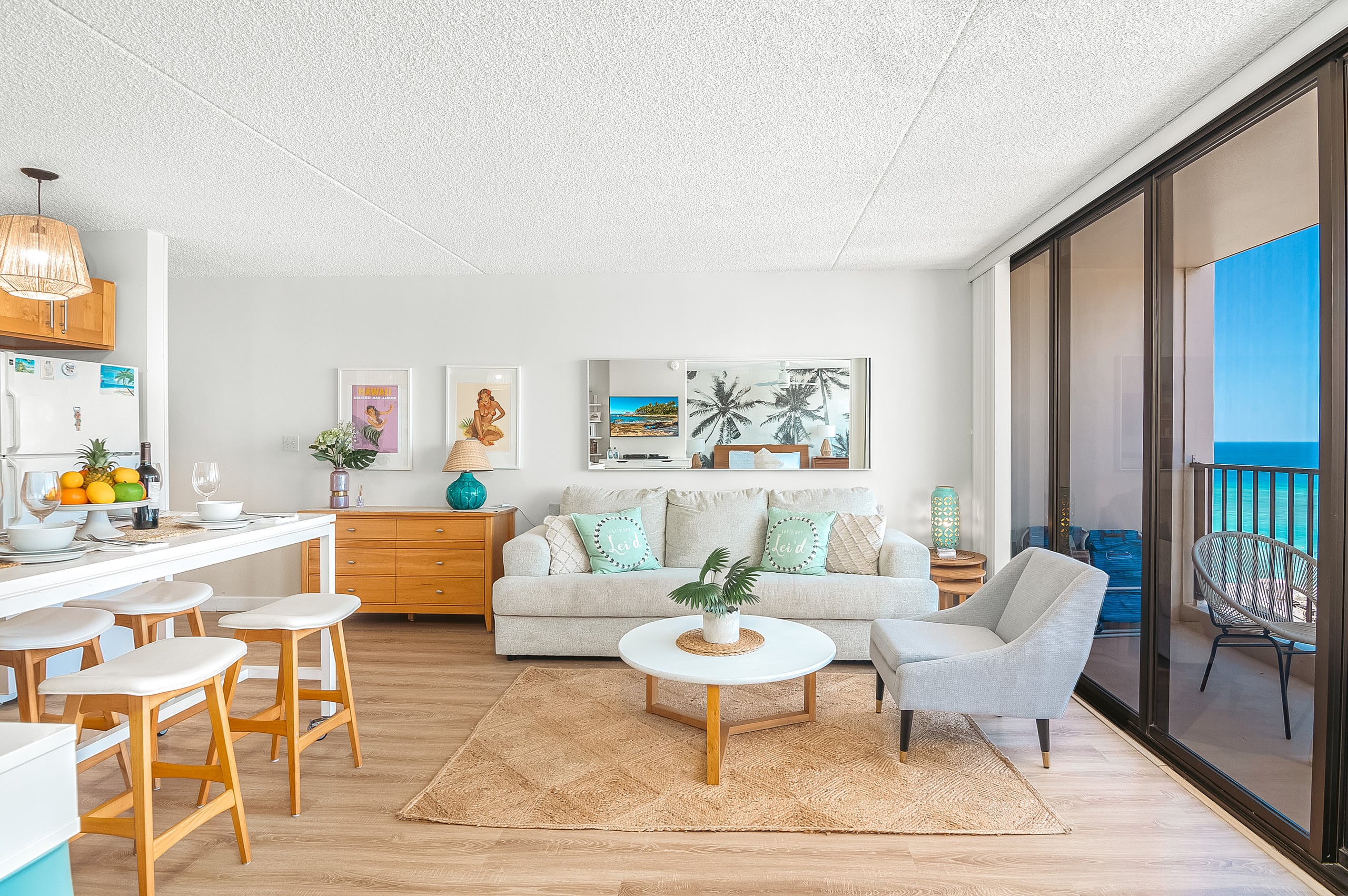 Condo in Honolulu · ★4.97 · 1 bedroom · 2 beds · 1 private bath - Image 3
