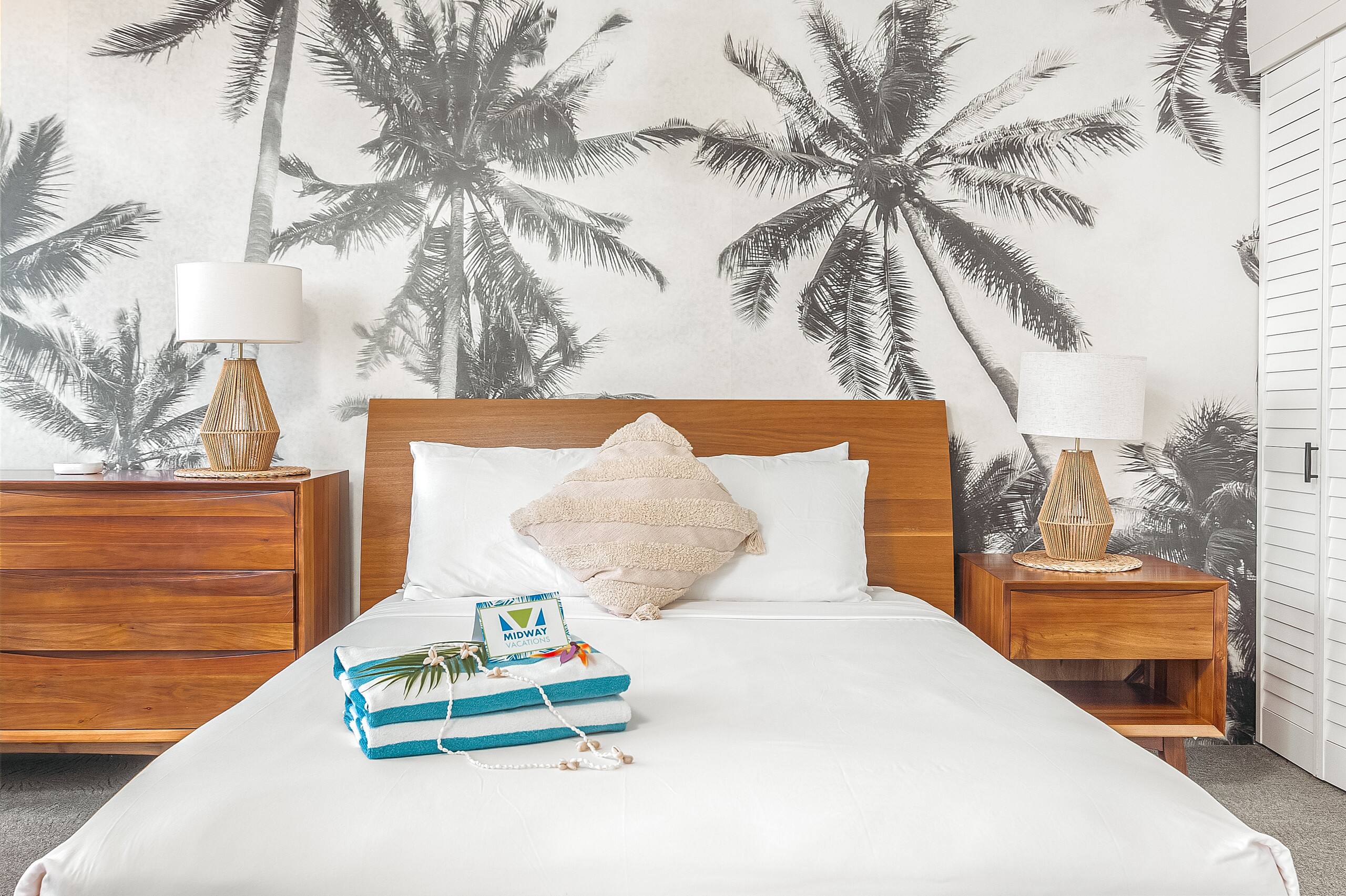 Condo in Honolulu · ★4.97 · 1 bedroom · 2 beds · 1 private bath - Image 29