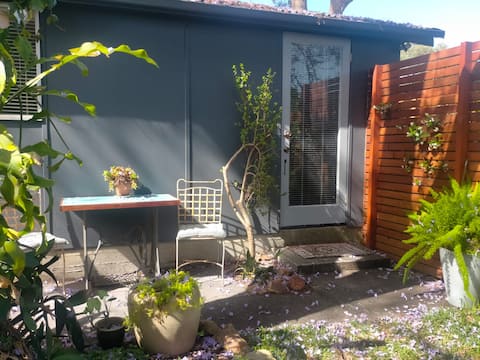 Jacaranda Studio