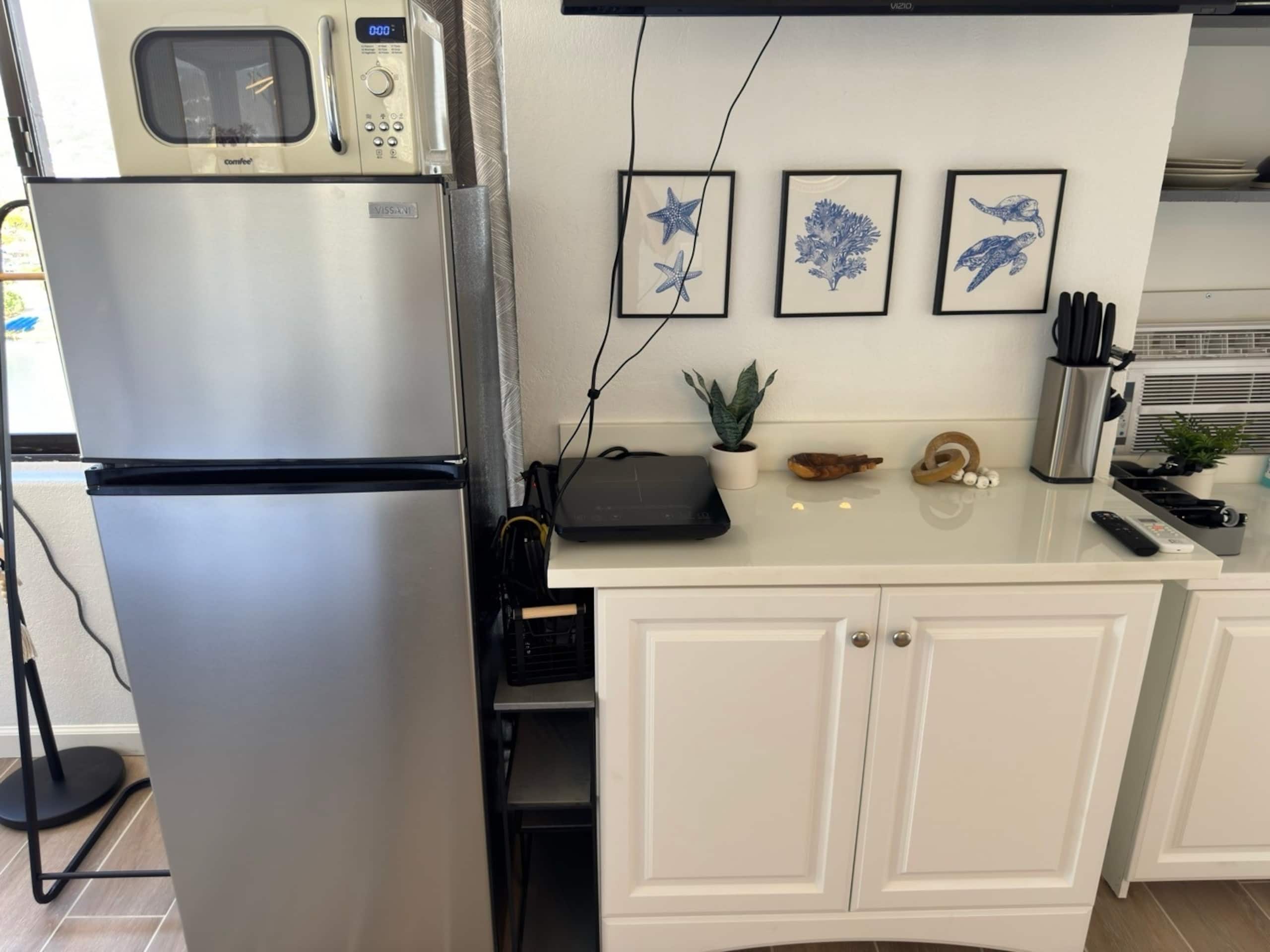 Condo in Honolulu · ★4.63 · Studio · 1 bed · 1 private bath - Image 7