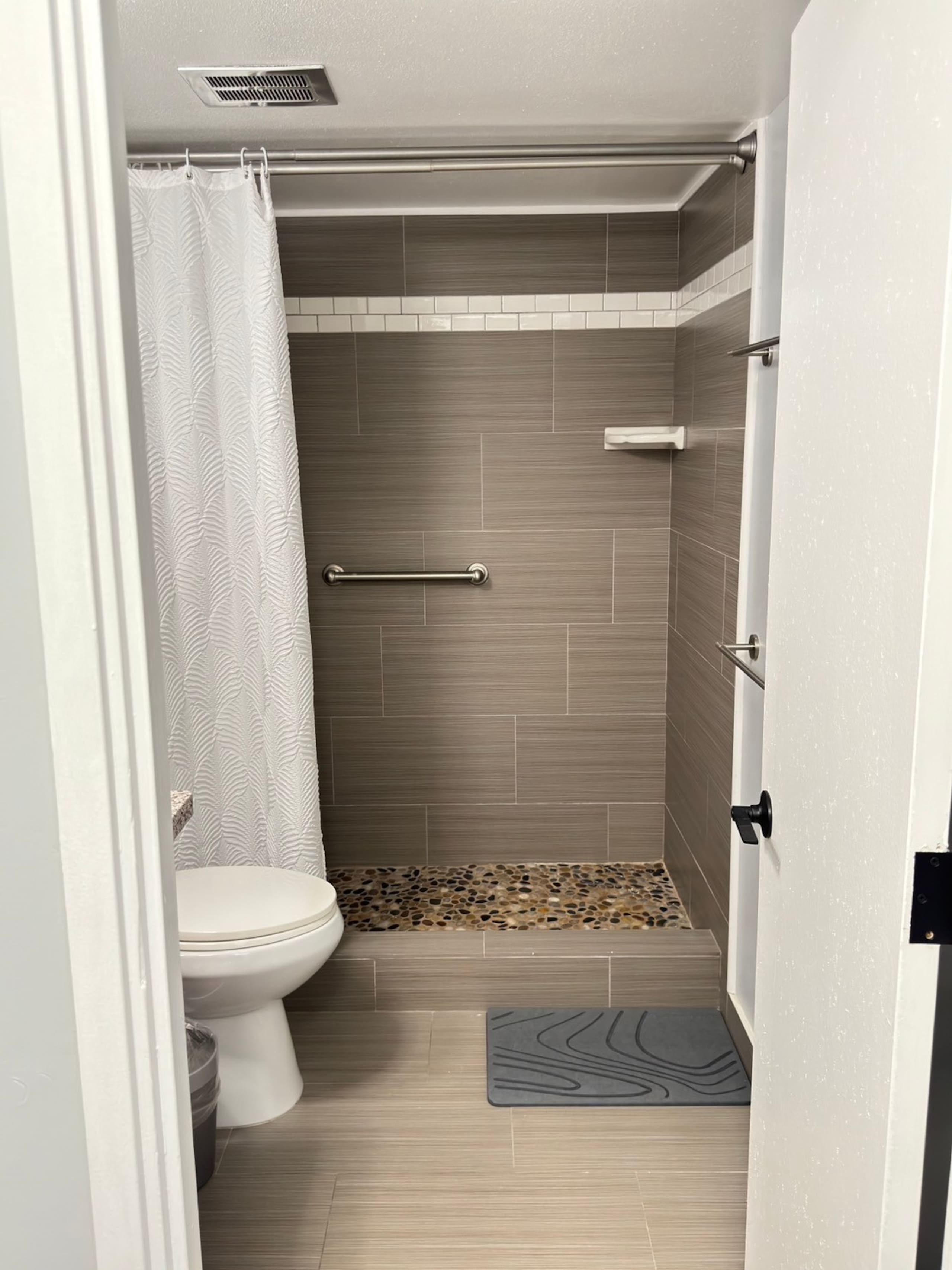 Condo in Honolulu · ★4.75 · 1 bedroom · 4 beds · 1 private bath - Image 34