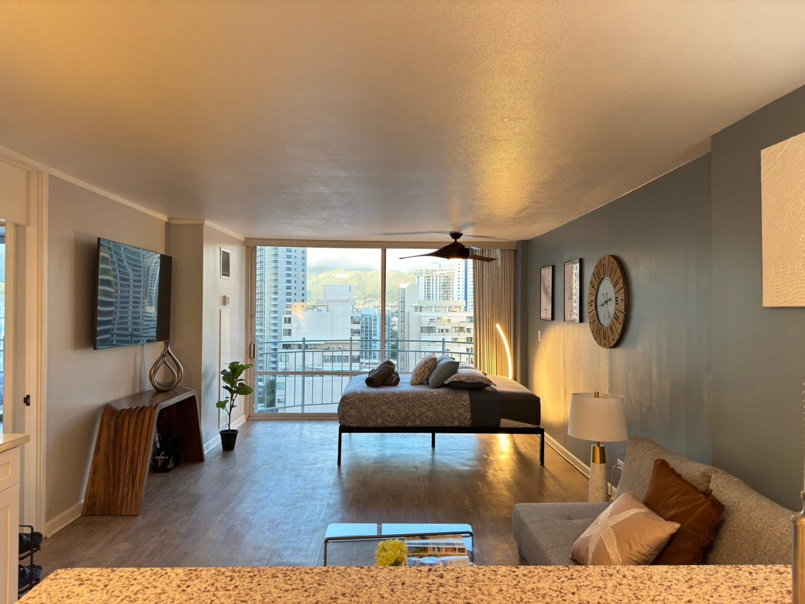 Condo in Honolulu · ★4.75 · 1 bedroom · 4 beds · 1 private bath - Image 6