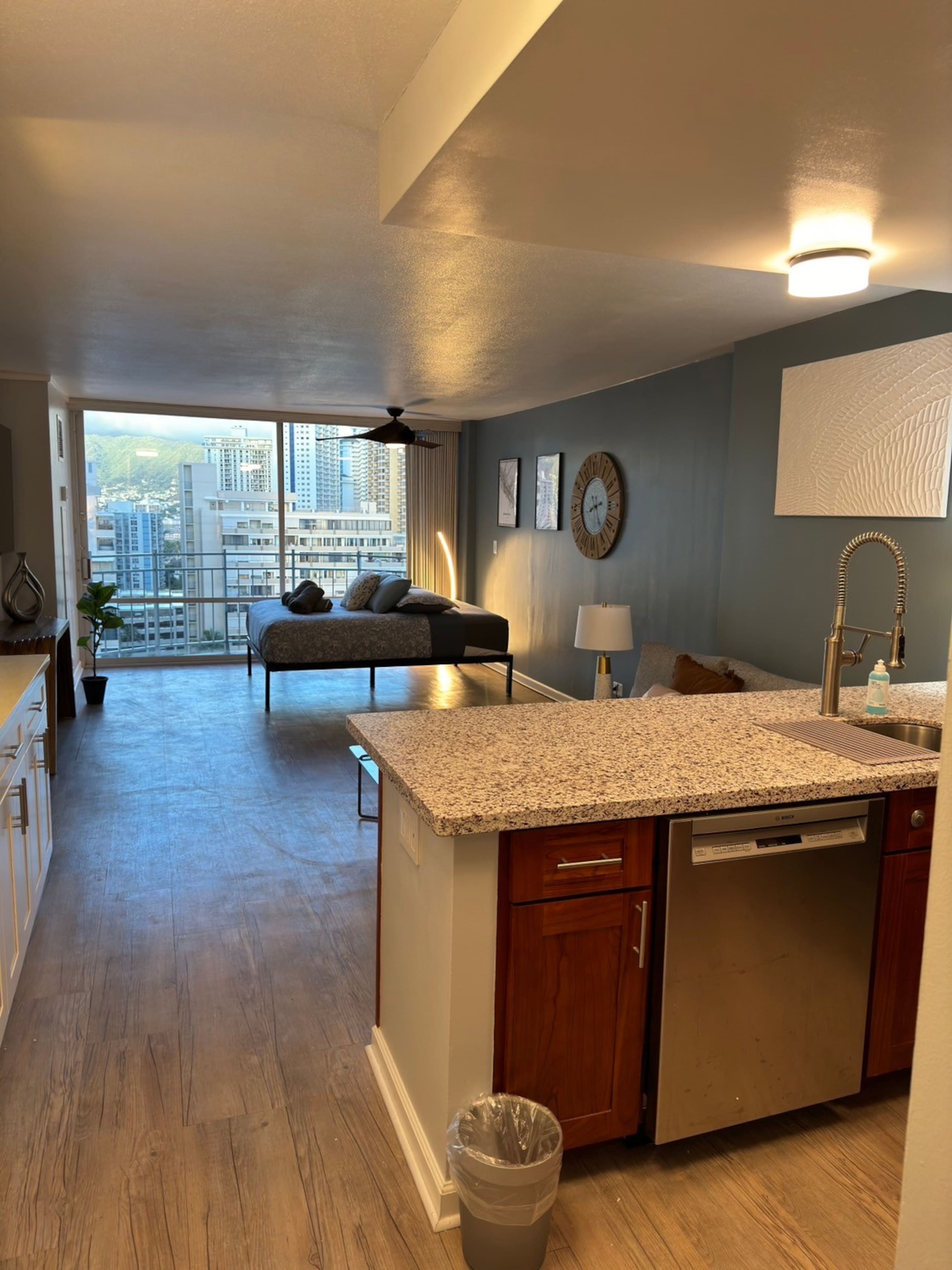 Condo in Honolulu · ★4.75 · 1 bedroom · 4 beds · 1 private bath - Image 29