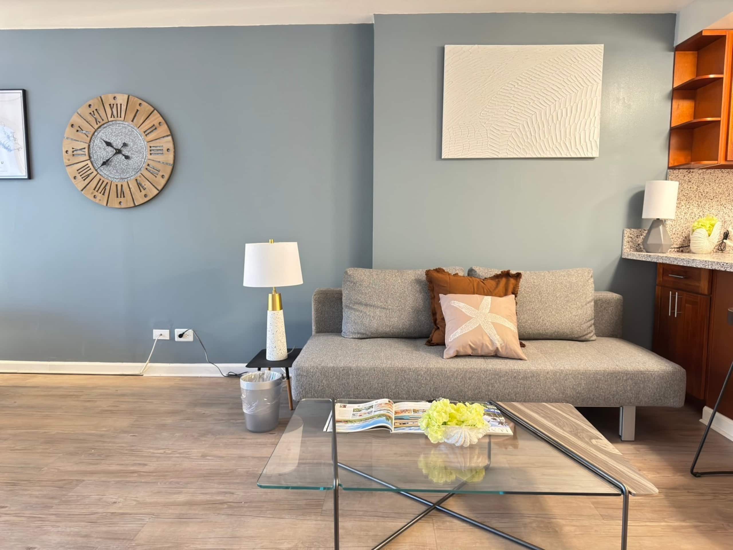 Condo in Honolulu · ★4.75 · 1 bedroom · 4 beds · 1 private bath - Image 12