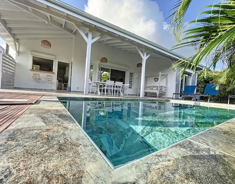 "La Villa Rosa" in the heart of Martinique