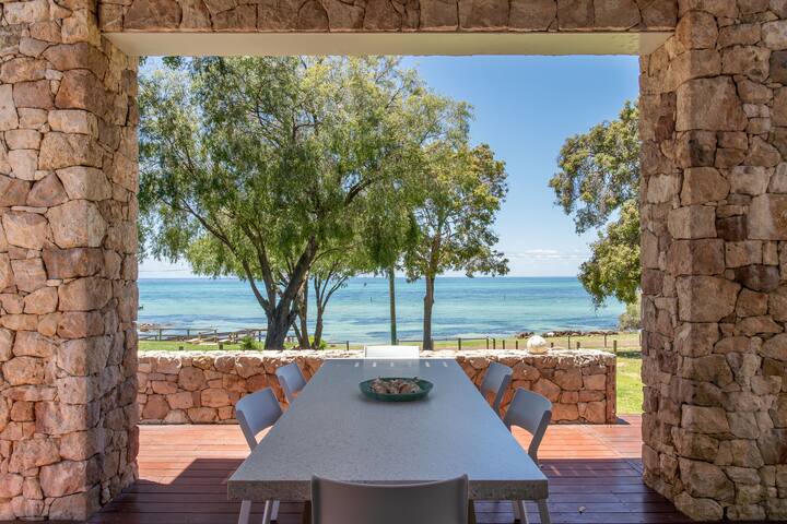 Bay Watch I Private Properties gallery image 2