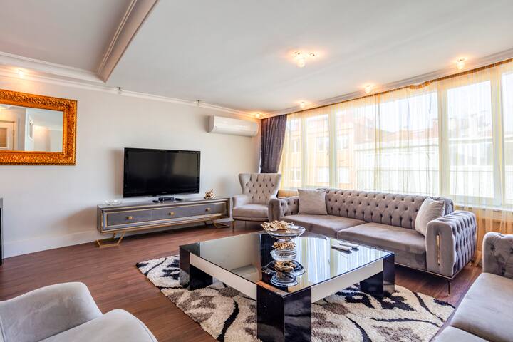 Nişantaşı Main Street 3+1 Luxury Modern 2 bathroom gallery image 3