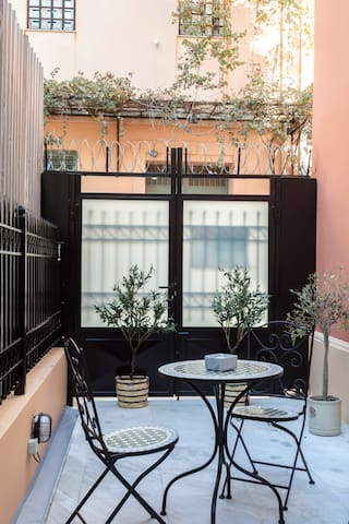 Elaia Athens Boutique gallery image 4