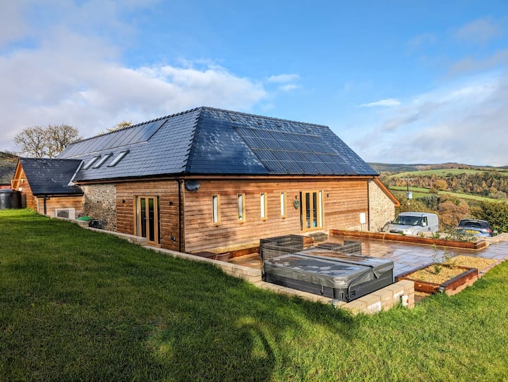 Barn for 10 - Enjoy Mid-Wales