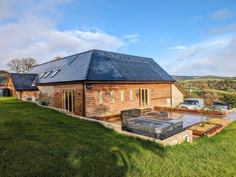 Barn for 10 - Enjoy Mid-Wales