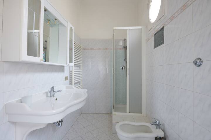 Huge and Cosy 2BR Apartment gallery image 4